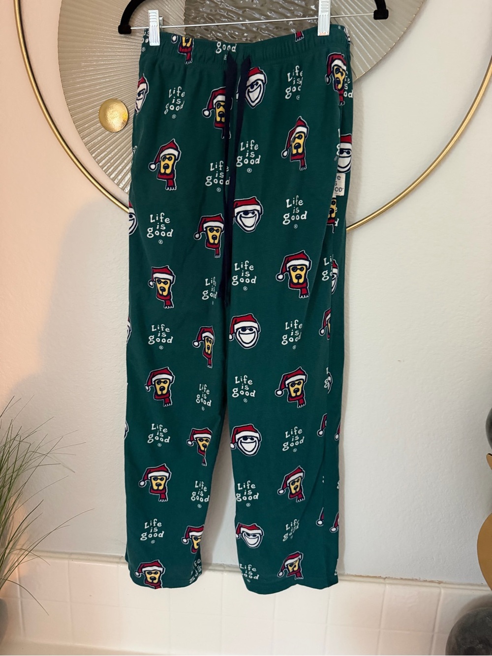 Life Is Good Green Holiday Character Pajama Pants